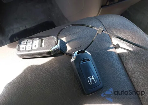 2016 Honda Odyssey Ex-L z USA, uszkodzony, nr VIN 5FNRL5H61GB147444